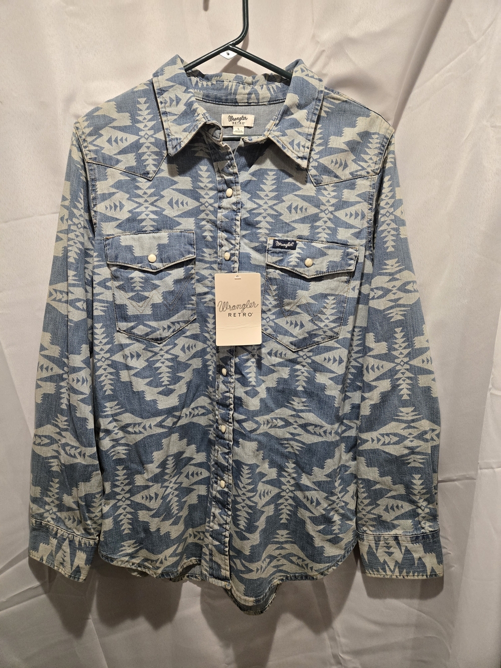 Wrangler Retro Women's Light Blue Patterned Button-Down Shirt